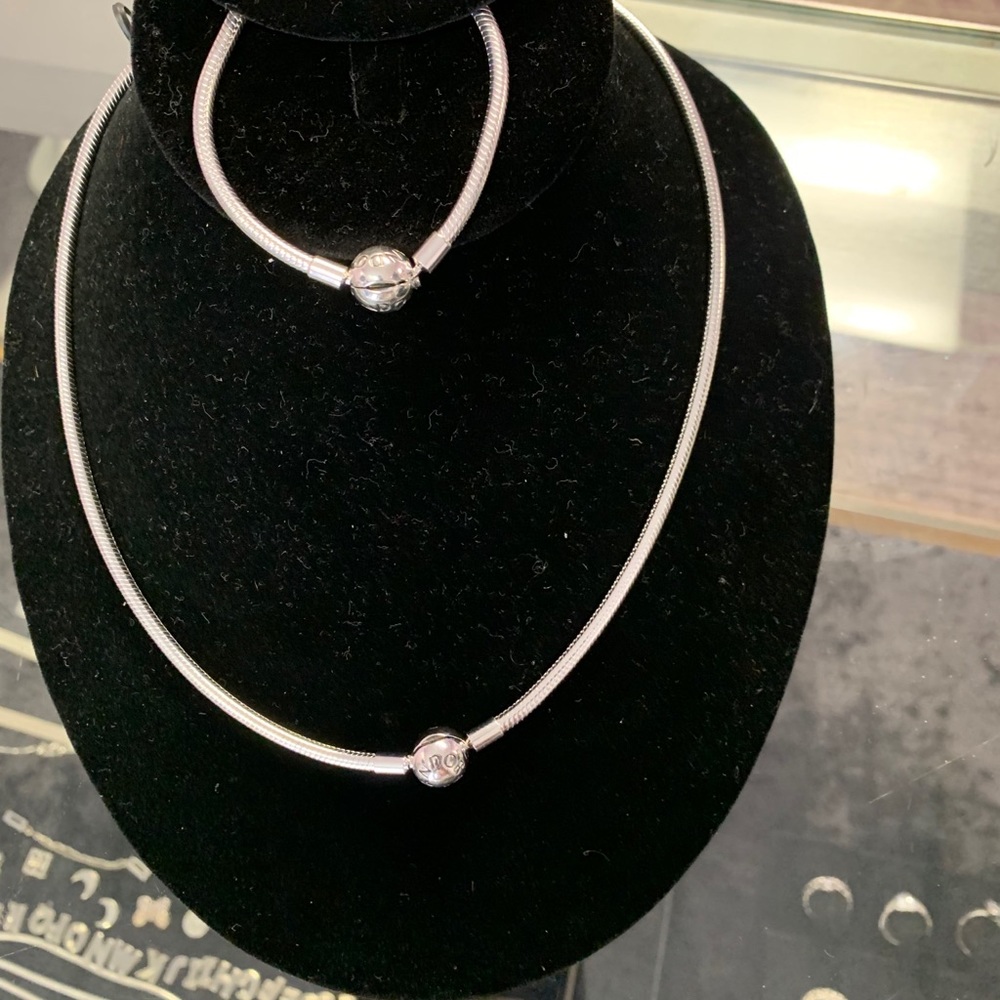Pandora moments necklace and bracelet set